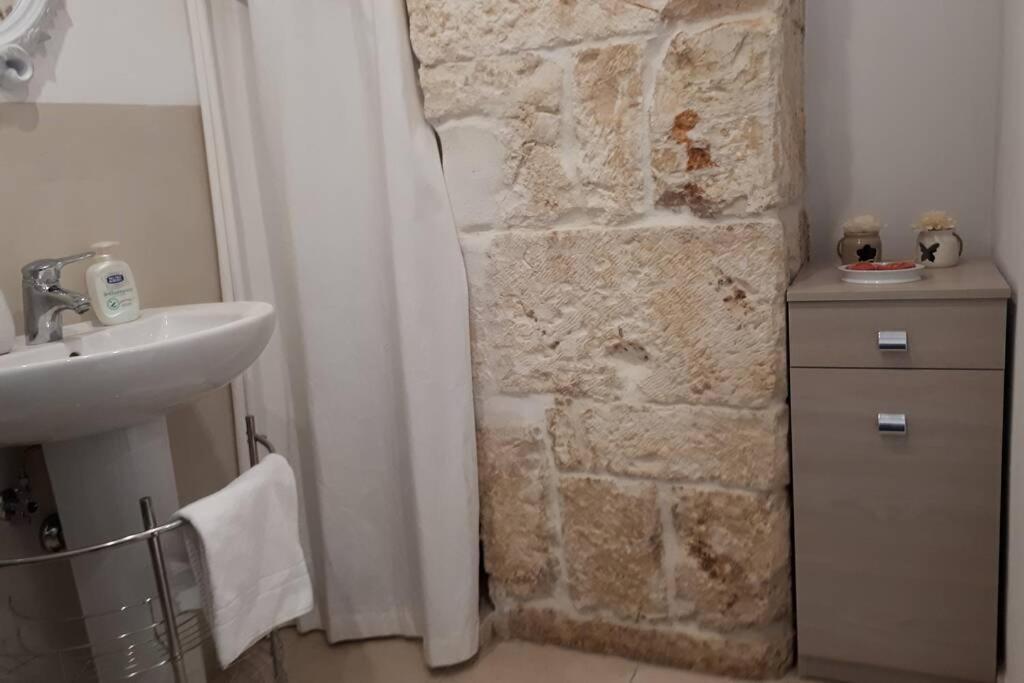 Casa Cleto Monolocale Grazioso Per Vacanze 奥斯图尼 外观 照片