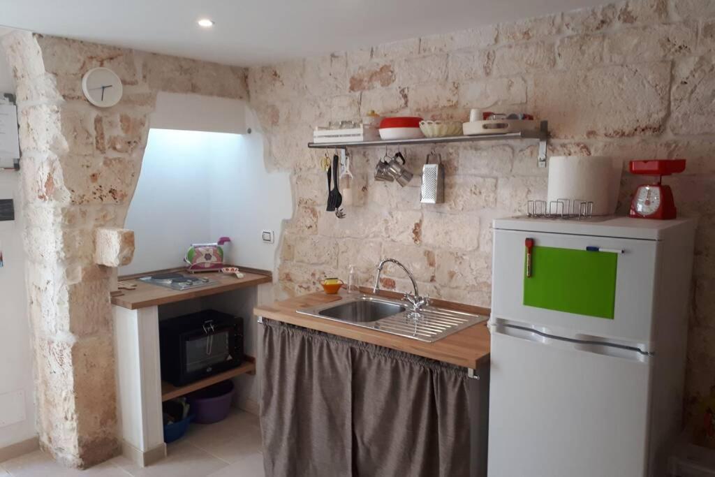 Casa Cleto Monolocale Grazioso Per Vacanze 奥斯图尼 外观 照片
